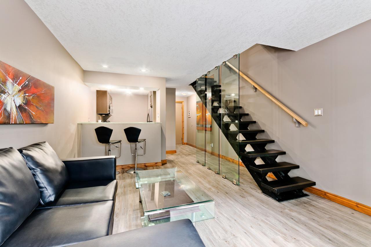 M Lofts Leilighet YYC Eksteriør bilde